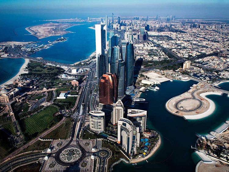 ابوظبی قوانین به‌روز شده تردد مسافران داخل امارات را اعلام کرد